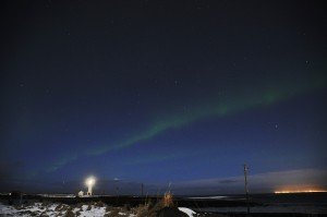 Leichte Polarlichter auf der Seltjarnarnes-Halbinsel (Reykjavík)