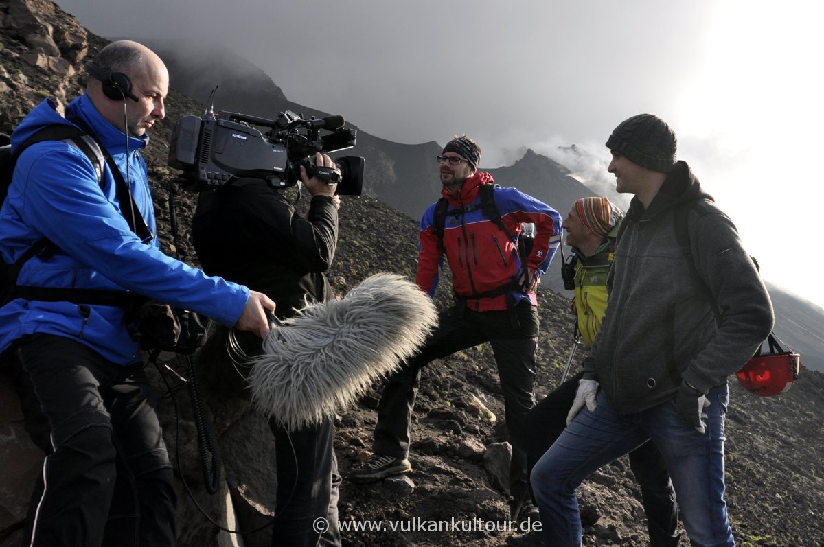 Aufstieg auf den Stromboli mit einem Filmteam vom MDR