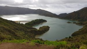 Lagoa do Fogo - noch wolkenfrei!