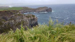 Stürmischer Blick über die Nordküste von São Miguel