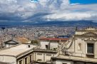 Blick auf Neapels Altstadt und die Certosia di San Martino