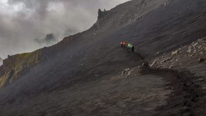 Wilder Abstieg im Valle del Bove