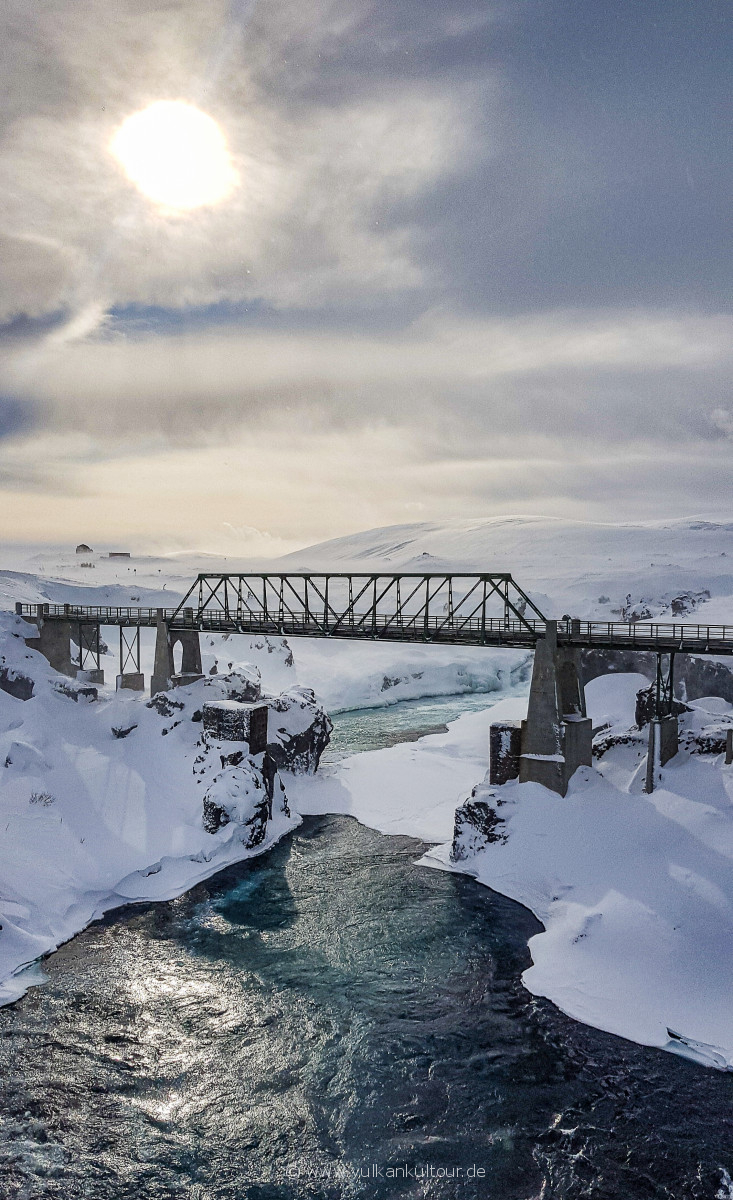 Alte Ringstraßenbrücke am Goðafoss