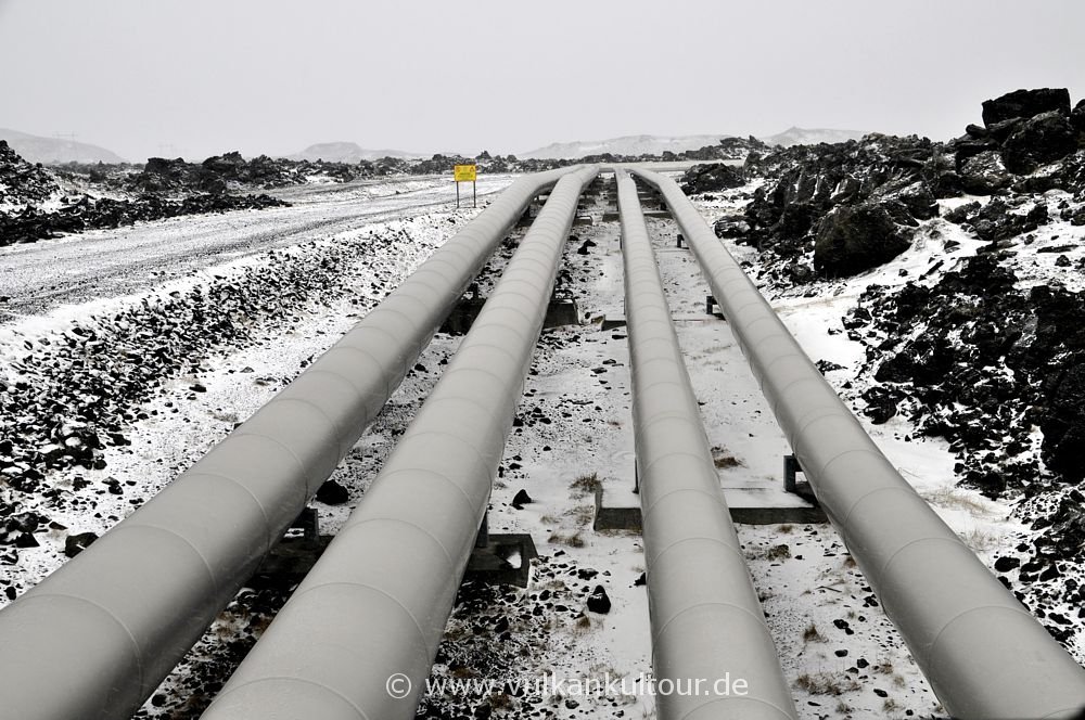 Pipelines des Reykjanesvirkjún-Geothermalkraftwerkes