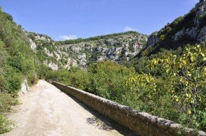 Alte Bahntrasse im Anapo-Canyon (Pantálica)