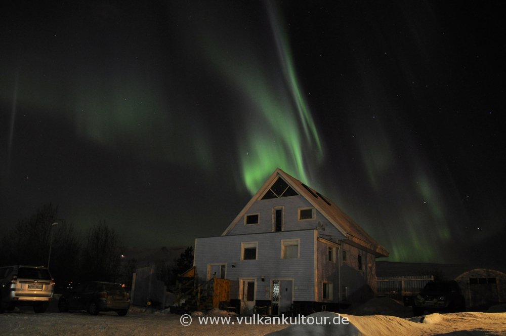 Polarlichter über unserer Pension bei Akureyri