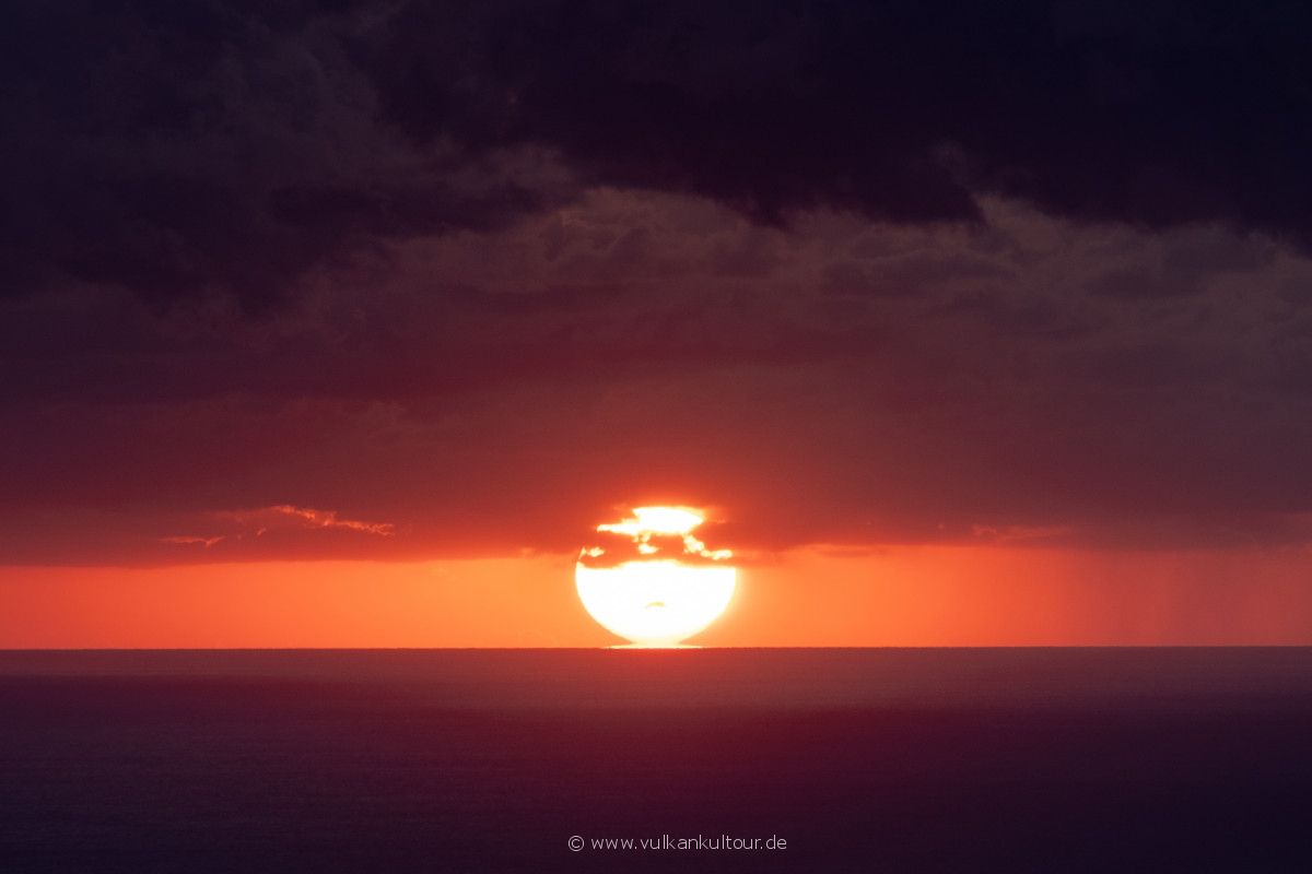 Sonnenuntergang an der Sciara del Fuoco