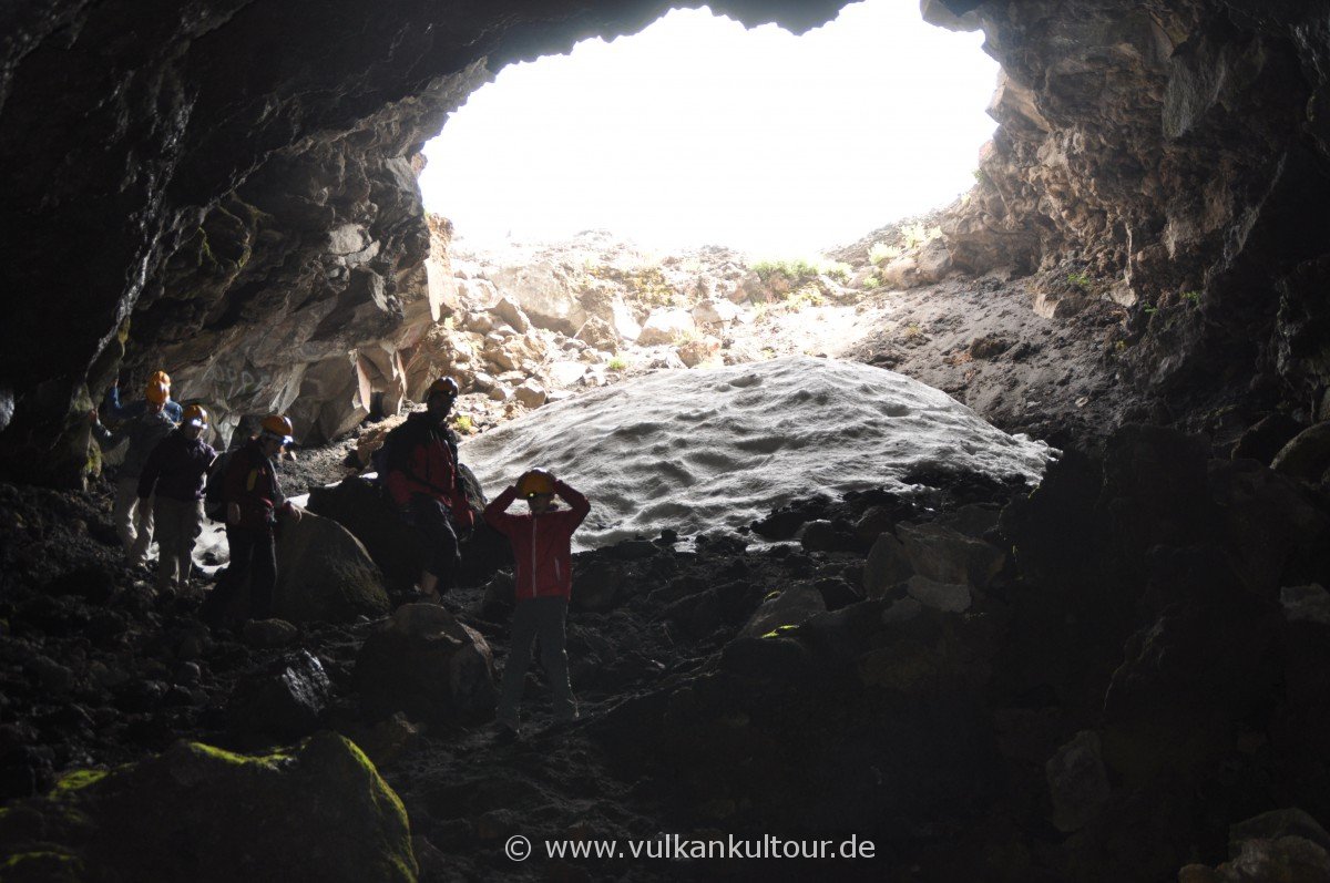 Einstieg in die Grotta del Gelo