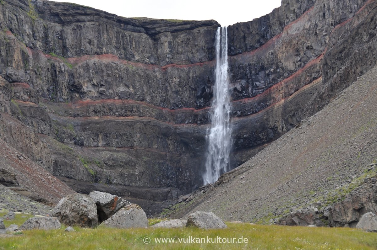 Hengifoss, Islands zweithöchster Wasserfall