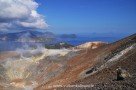 Vulcano Gran Cratere - im Hintergrund Lipari, Panarea & Stromboli