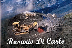 Ätna Eruption 1991-93 - Gedenktafel für den Helden von Zafferana, Rosario di Carlo (durch sein Engagement wurde der Ort vor der Zerstörung bewart)