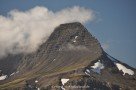 Geschichtete Basaltlagen am Stessuhorn, Westisland