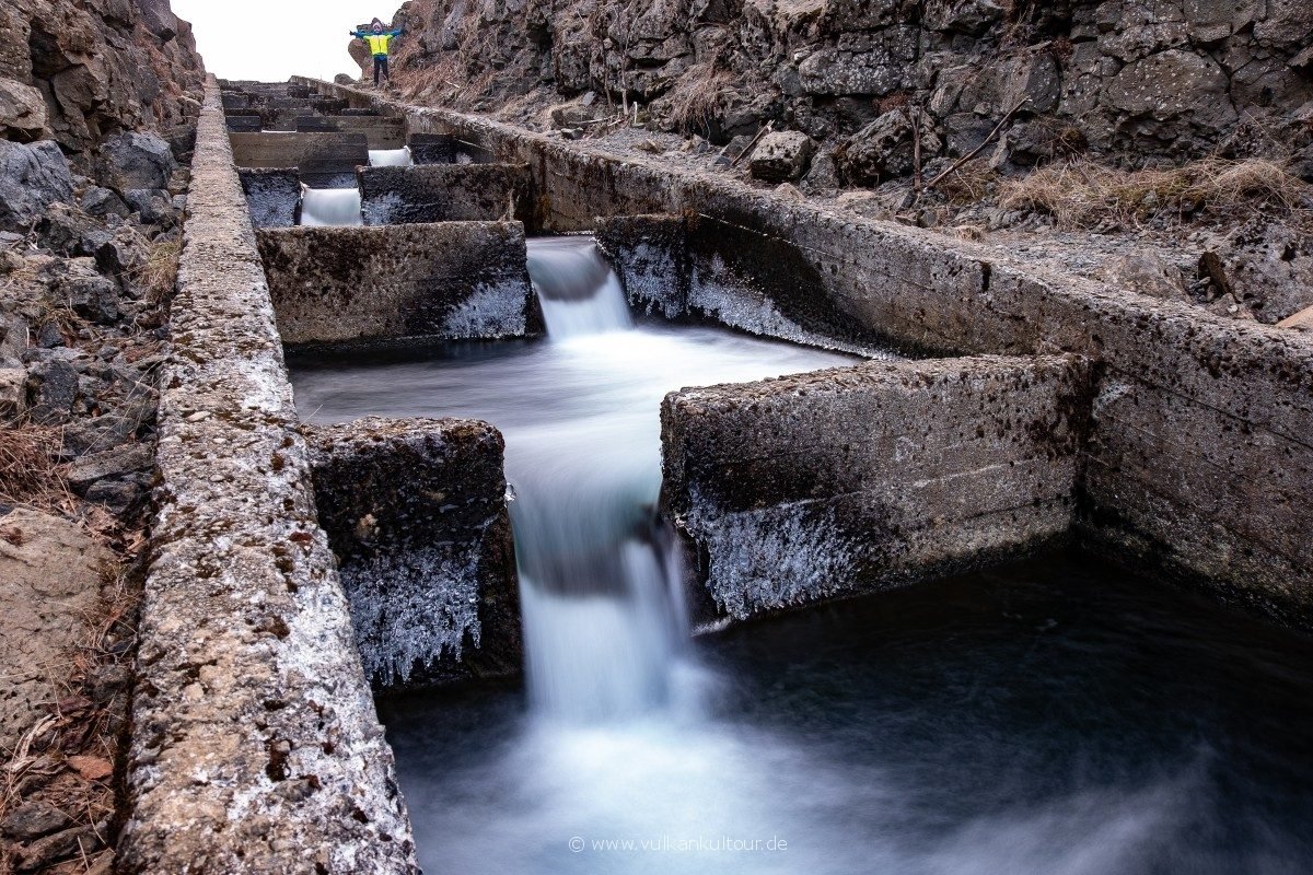 Fischtreppe - hier können Lachse dem Wasserfall umschwimmen