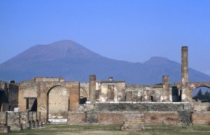 Forum von Pompeji im Schatten des Vesuvs