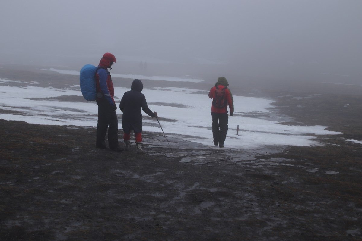 Winterwanderung auf den Hjörleifshöfði