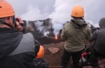 Aufstieg auf den Stromboli - schön zu sehen der Zentralkrater