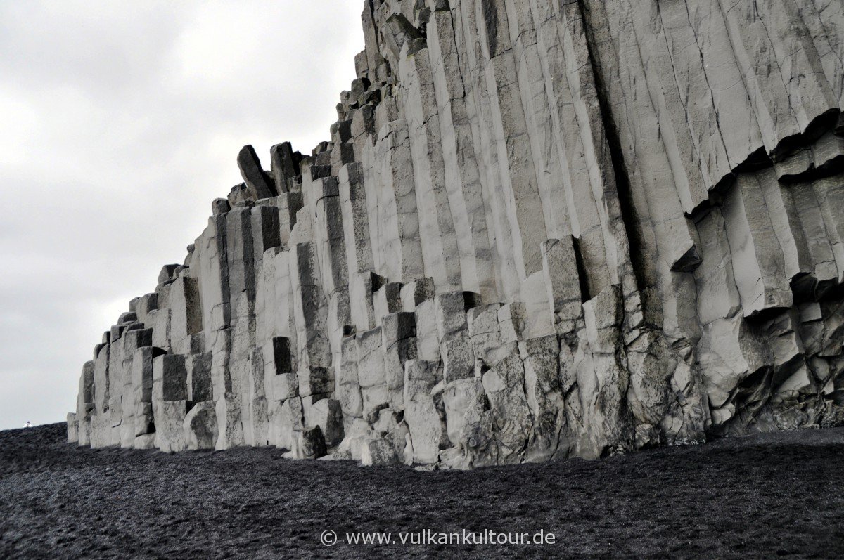 Basaltsäulen am Reynisfjara