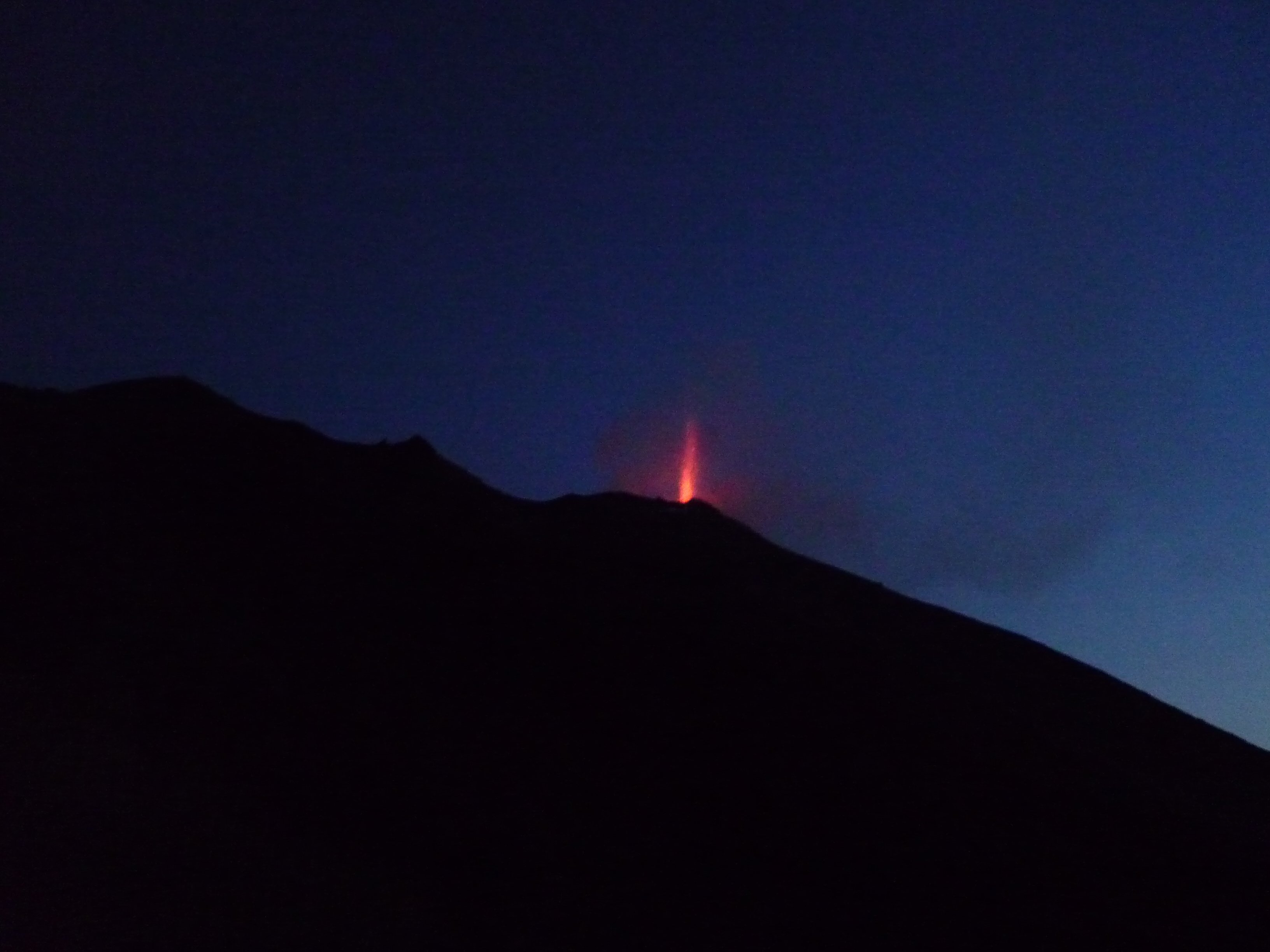 Stromboli Eruption - Blick vom Ristorante Osservatorio - Semaforo Labronzo