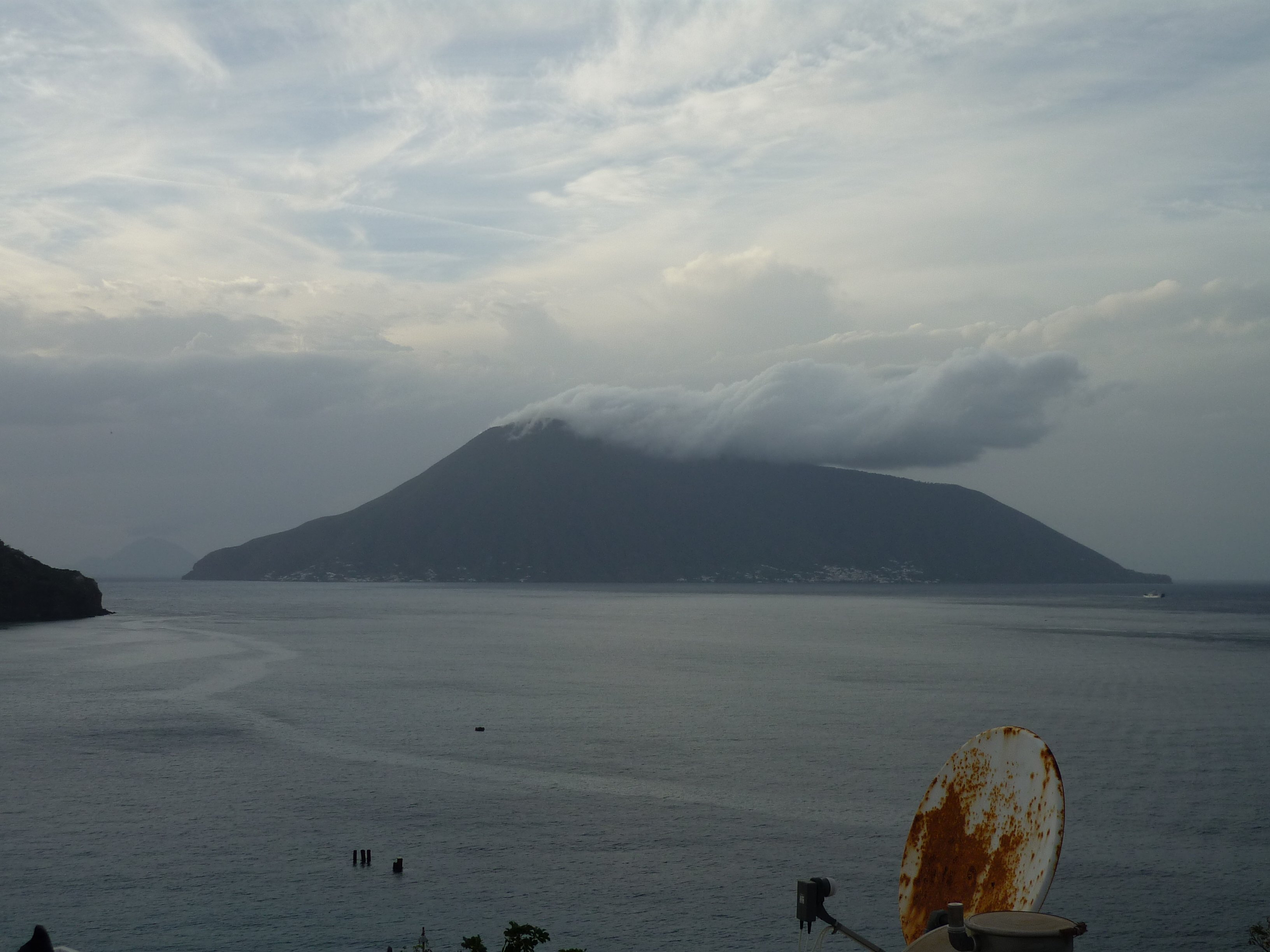 Lipari - Blick nach Salina mit Wetterumschwung