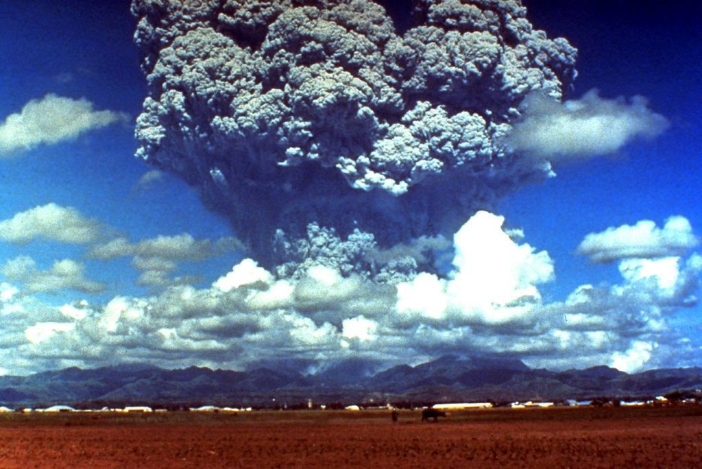 Plinianische Vulkanausbrüche - Eruption des Pinatubo 1991 (Bildquelle: Wikimedia Commons)