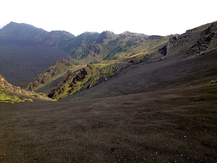 Über den Canallone della Montagnola abwärts